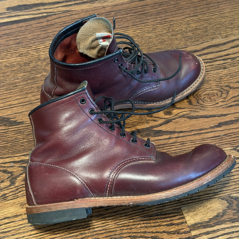 Red Wing 9011 Burgundy Leather Boots